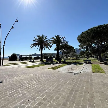 Holiday home Maison De 5 Couchages, 900m De La Plage, Piscine Et Parking Prive - - Fr-1-225-541 *