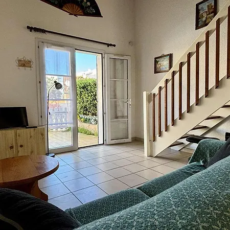 Holiday home Maison De 5 Couchages, 900m De La Plage, Piscine Et Parking Prive - - Fr-1-225-541
